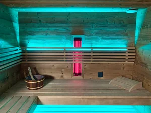 Indoor savna kotne izvedbe - notranjost