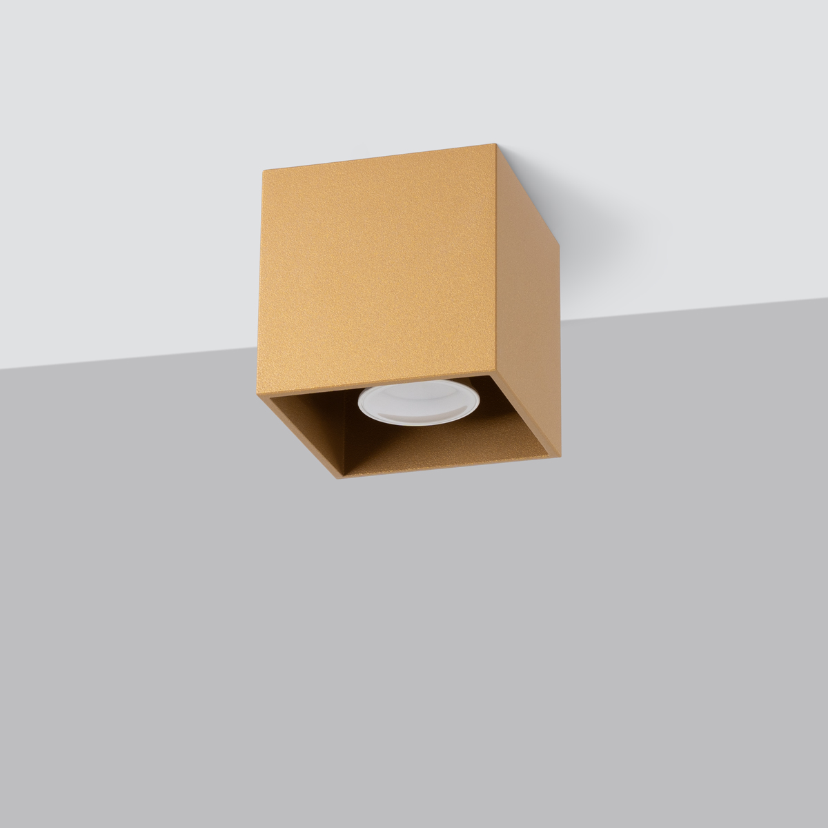 Stropna svetilka QUAD 1 zlata (10x10x10cm)