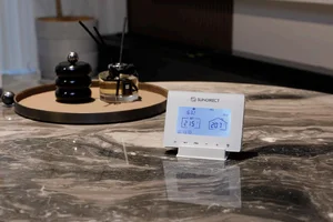 Sundirect brezžični prenosni termostat