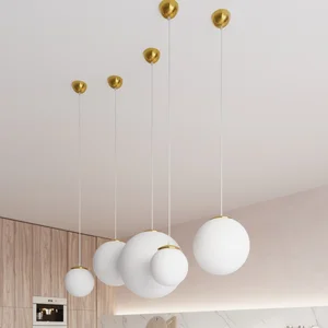 Obesna svetilka UGO 40 zlata (40x40x130cm)