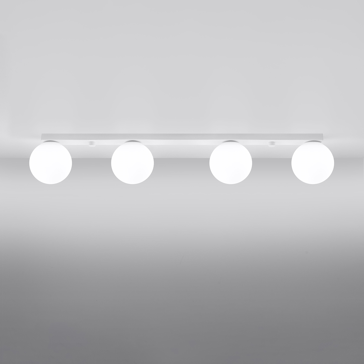 Stropna svetilka YOLI 4 bela (88x12x14.5cm)