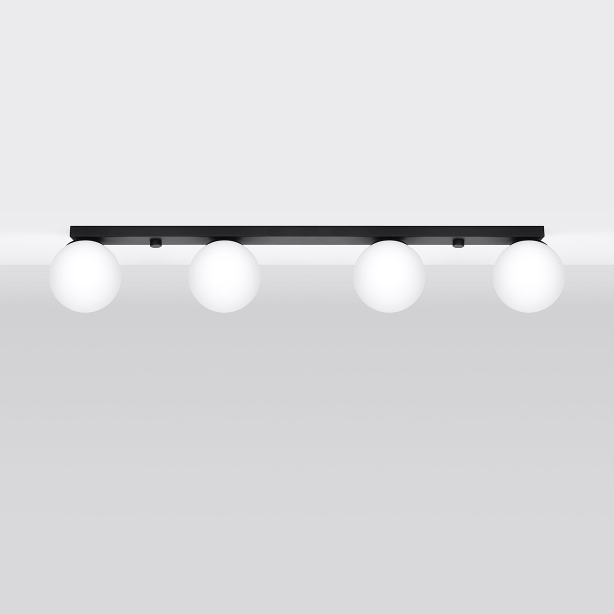 Stropna svetilka YOLI 4 črna (88x12x14.5cm)