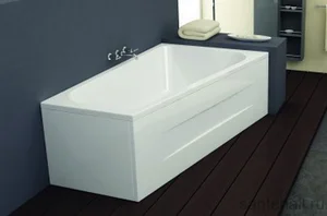 Kolpasan Beatrice L, z oblogo