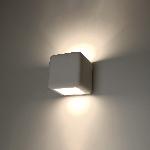Stenska keramična svetilka NESTA (14x14x14cm)